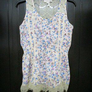 🎀 Floral Sleeveless Top